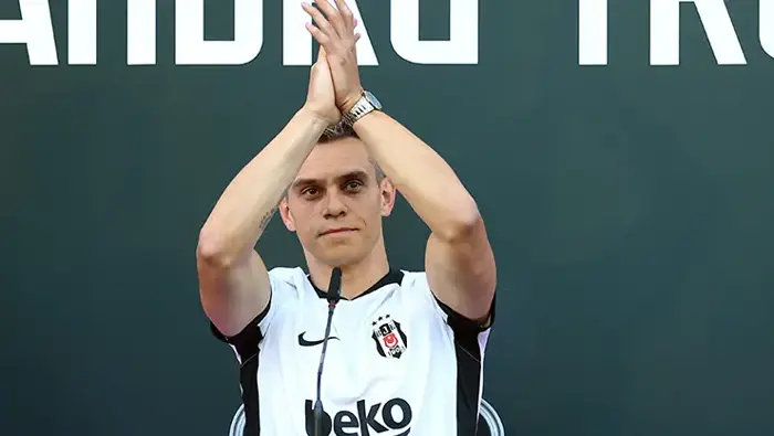 Beşiktaş'ta Transfer Hız Kesmiyor! Savunmaya Bir Yıldız Daha Geliyor