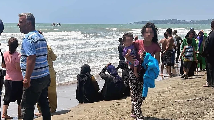 Adana'da Denizde Faciaya Dönüşen Olay! Dalgalara Kapılan 2 Genç Hayatını Kaybetti