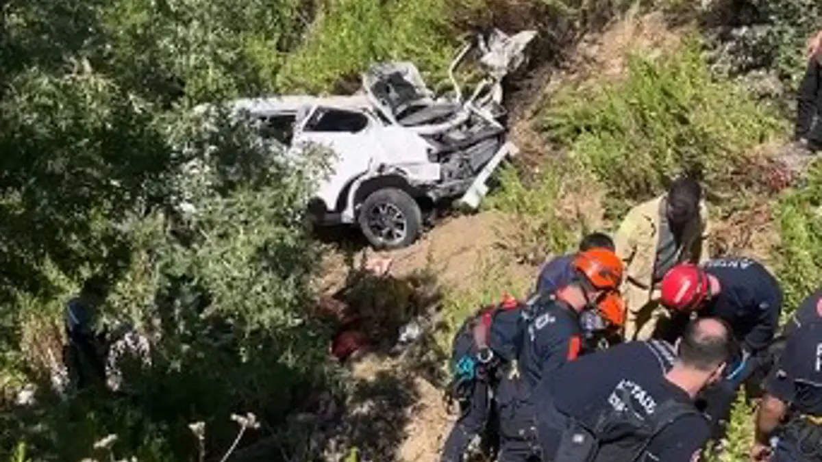 Antalya’da Korkunç Kaza Otomobil Uçuruma Yuvarlandı: 5 Kişi Hayatını Kaybetti, Yaralılardan Biri Hamile