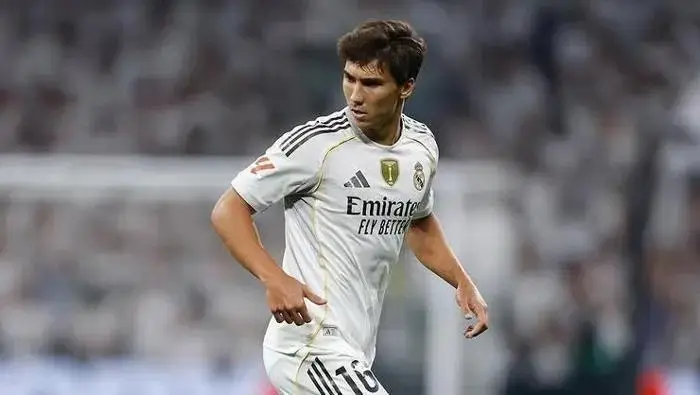 Fenerbahçe'nin Gündemindeki Gonzalo Garcia İçin Karar İddiası: Mourinho Ayrılığa Sıcak Bakmıyor