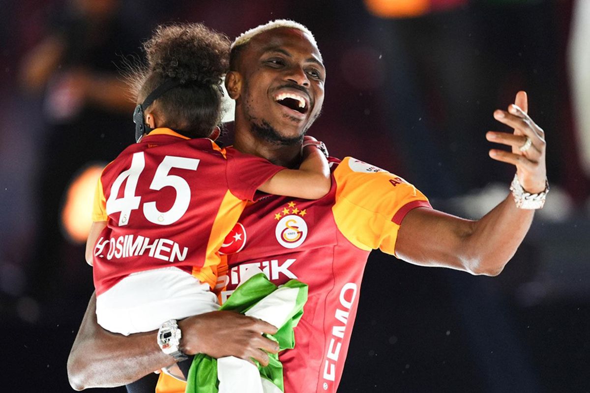 Manchester United'dan Victor Osimhen Hamlesi: Galatasaray'ın Yıldızı İçin Yeni İddia