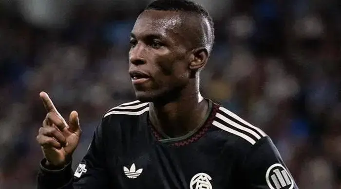 Fenerbahçe'de Santrfor Transferi İçin Kritik Hafta