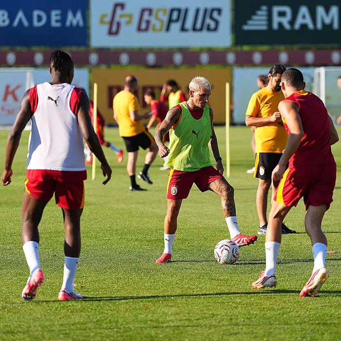 Galatasaray’dan Osimhen Ve Barış Alper Yılmaz Kararı: Transfer Kapısı Kapandı