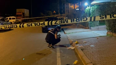 Kayseri’de Baba İle Oğlu Birbirini Bıçakladı: Polis Biber Gazıyla Müdahale Etti