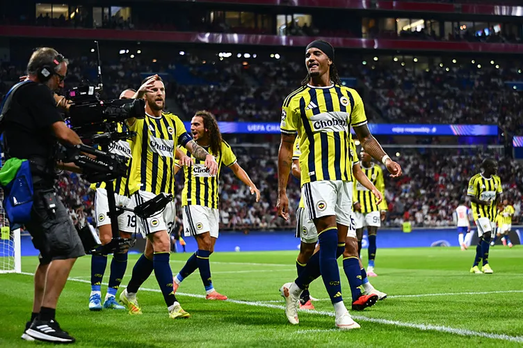 Fenerbahçe’nin Lyon Zaferine Spor Yazarlarından Dikkat Çeken Yorumlar