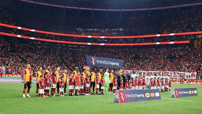 Galatasaray’ın Göztepe Galibiyeti Portekiz Basınında: Sporting’e Mesaj Geldi