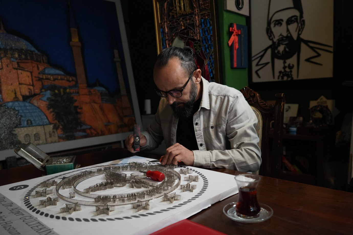 Filografi Sanatçısı Mustafa Baştan’ın 120 Bin Çiviyle İşlediği Ayasofya Tablosu