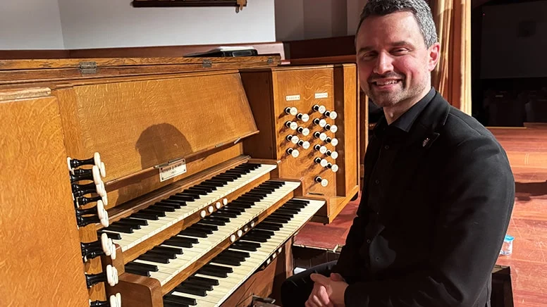 112 Yıllık Org Yeniden Hayat Buldu! Jacob Benda Boğaziçi’nde Konser Verdi
