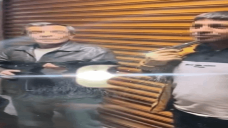 Tabancasını Kendi Boynuna Dayadı, Kazara Tetiği Çekti! Dehşet Anları Kamerada