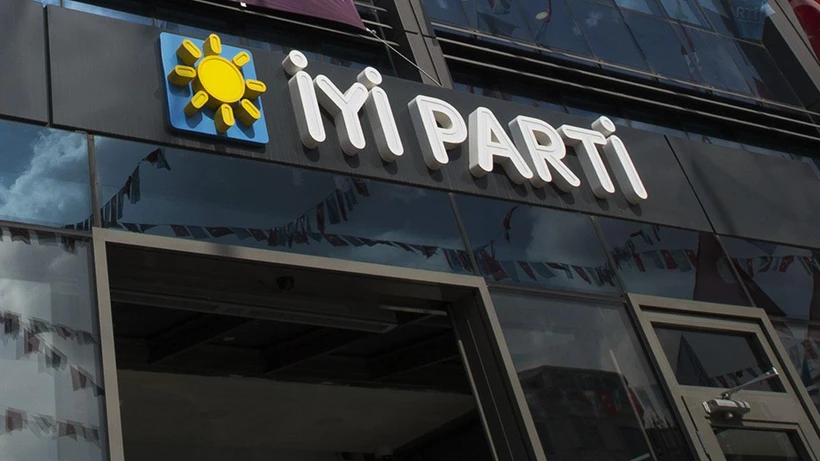 İYİ Parti Ayvalık İlçe Başkanı Gülten Sütçüoğlu Kalp Krizi Geçirdi