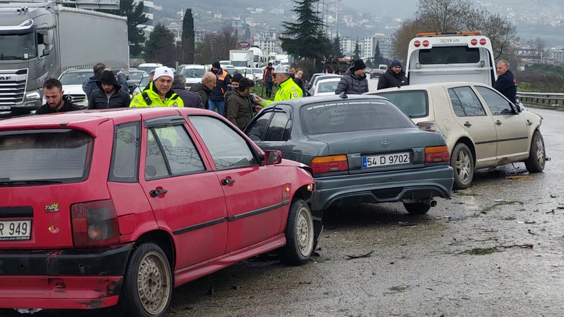 Samsun’da Zincirleme Kaza! 11 Araç Birbirine Girdi