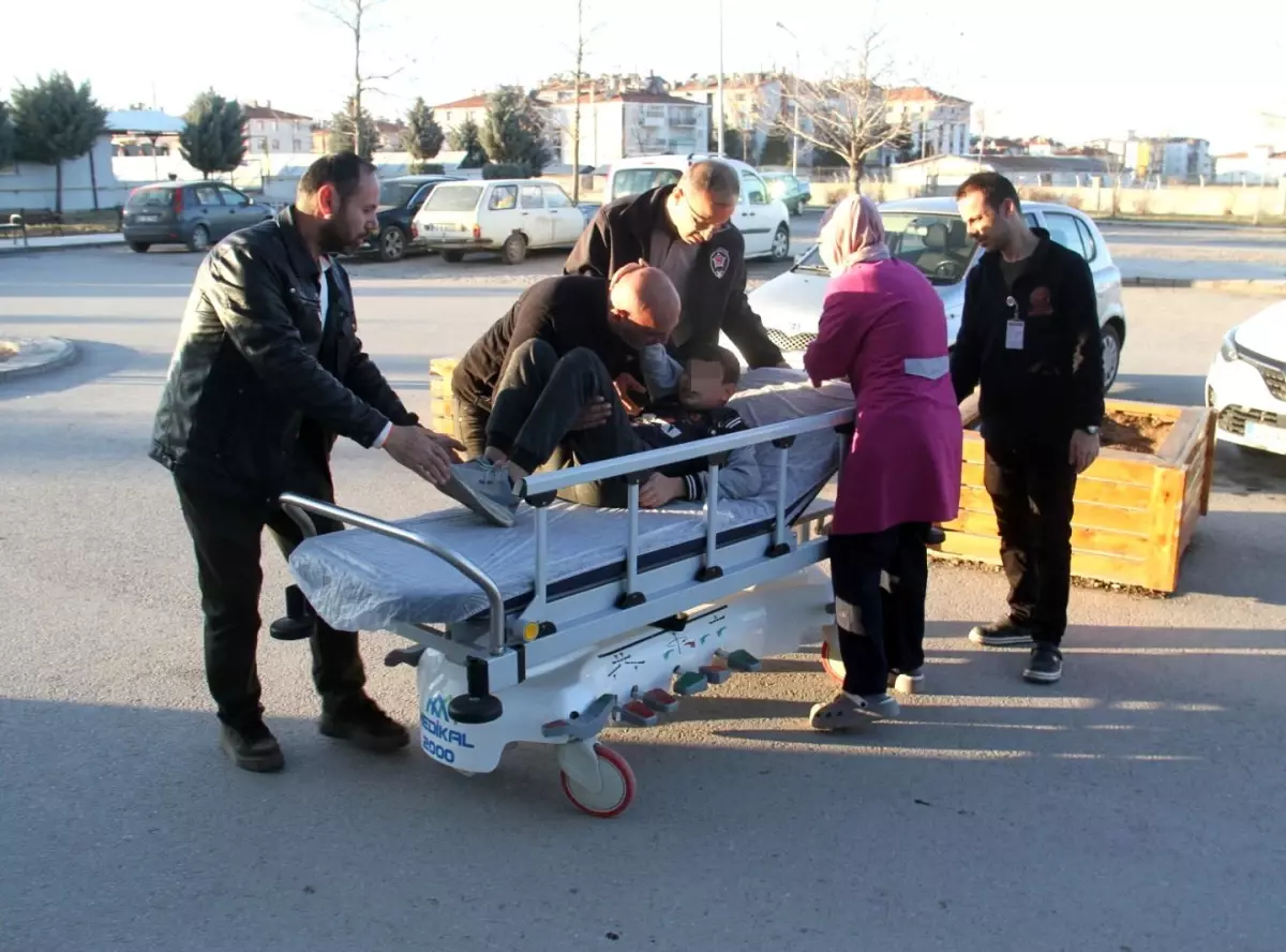 Konya'da 13 Yaşındaki Çocuk Köpekten Kaçarken Yaralandı