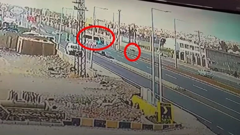 Şırnak’ta Minibüs ile Motosiklet Çarpıştı: 1 Ağır Yaralı!