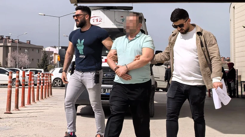 Şüpheliyi Adım Adım İzlediler! Araçta Metamfetaminle Yakalandı