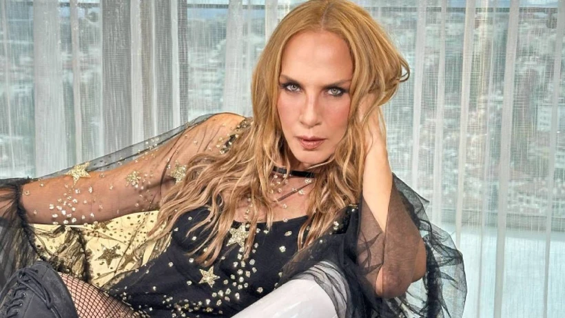 Sertab Erener’e Şok Dava: Kendi Şarkısını Paylaştı, Mahkemelik Oldu Sertab Erener’e Şok Dava: Kendi Şarkısını Paylaştı, Mahkemelik Oldu