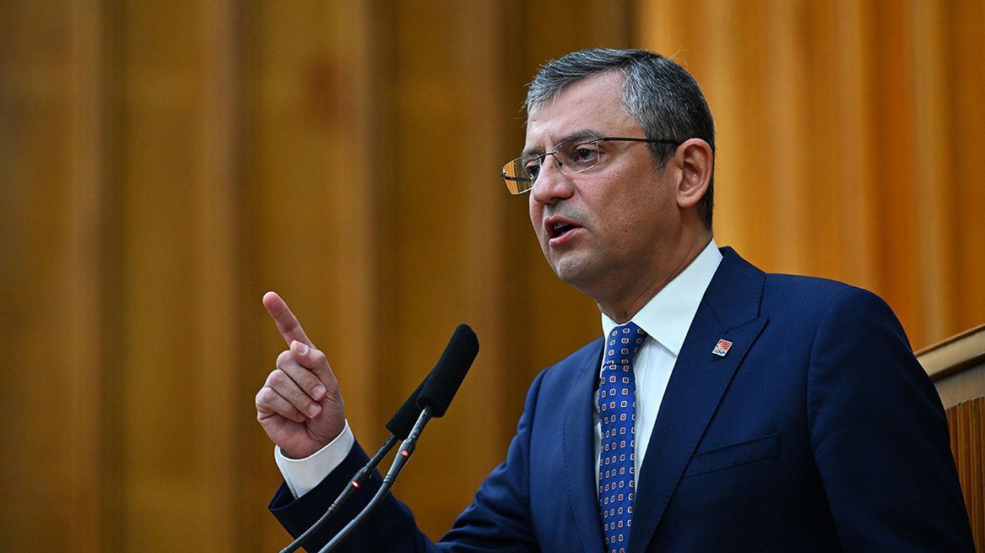CHP 6 Nisan’da Olağanüstü Kurultaya Gidiyor: Özgür Özel Adaylığını Açıkladı CHP 6 Nisan’da Olağanüstü Kurultaya Gidiyor: Özgür Özel Adaylığını Açıkladı