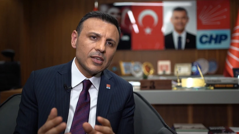 Çelik: Kasksız Polis, Şiddetli Gözaltı, Kötü Muamele! Çelik: Kasksız Polis, Şiddetli Gözaltı, Kötü Muamele!