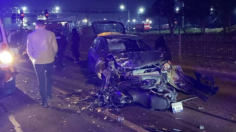 Tekirdağ'da Alkollü Sürücü Hatalı Sollama Yaptı: 2 Kişi Yaralı
