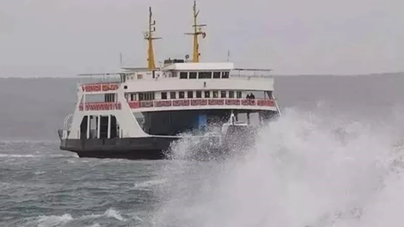Marmara’da Fırtına Ulaşımı Vurdu: Erdek’te Feribot Seferleri İptal Edildi Marmara’da Fırtına Ulaşımı Vurdu: Erdek’te Feribot Seferleri İptal Edildi