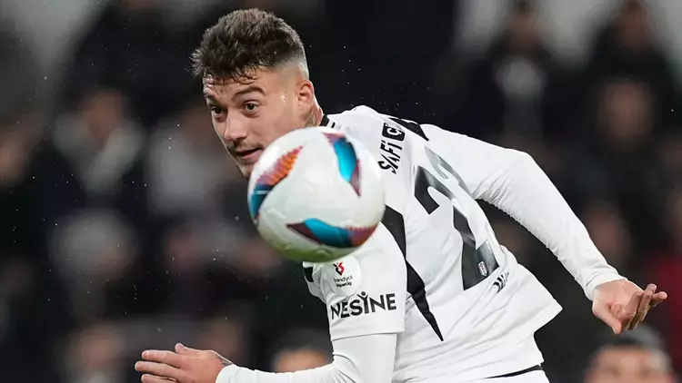 Beşiktaş’a Ernest Muçi Şoku! Yıldız Oyuncu Sakatlandı
