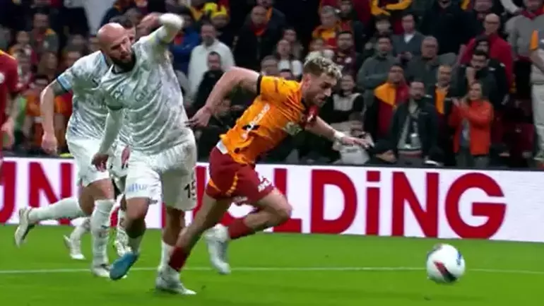 Galatasaray - Bodrum FK Maçındaki Penaltı İptali Gündem Oldu! Eski Hakemden Sert Tepki: “Skandal” Galatasaray - Bodrum FK Maçındaki Penaltı İptali Gündem Oldu! Eski Hakemden Sert Tepki: “Skandal”