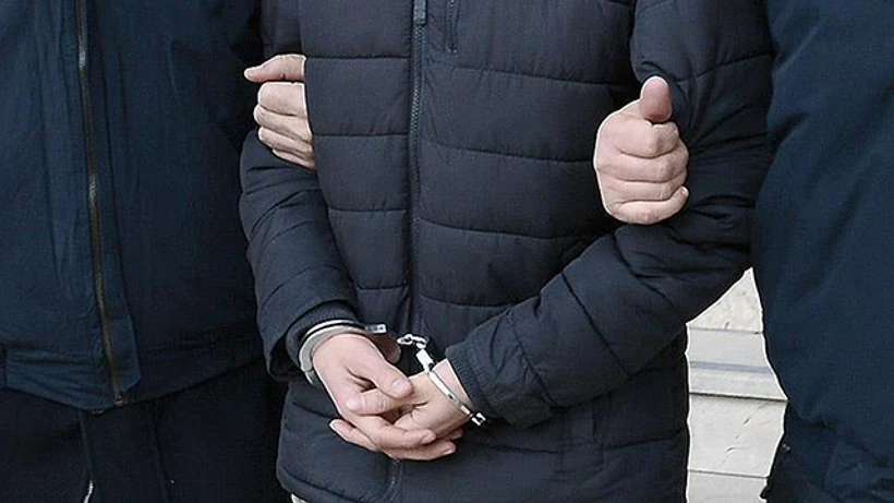 Manisa'da Aranan Dolandırıcı Isparta'da Yakalandı Manisa'da Aranan Dolandırıcı Isparta'da Yakalandı
