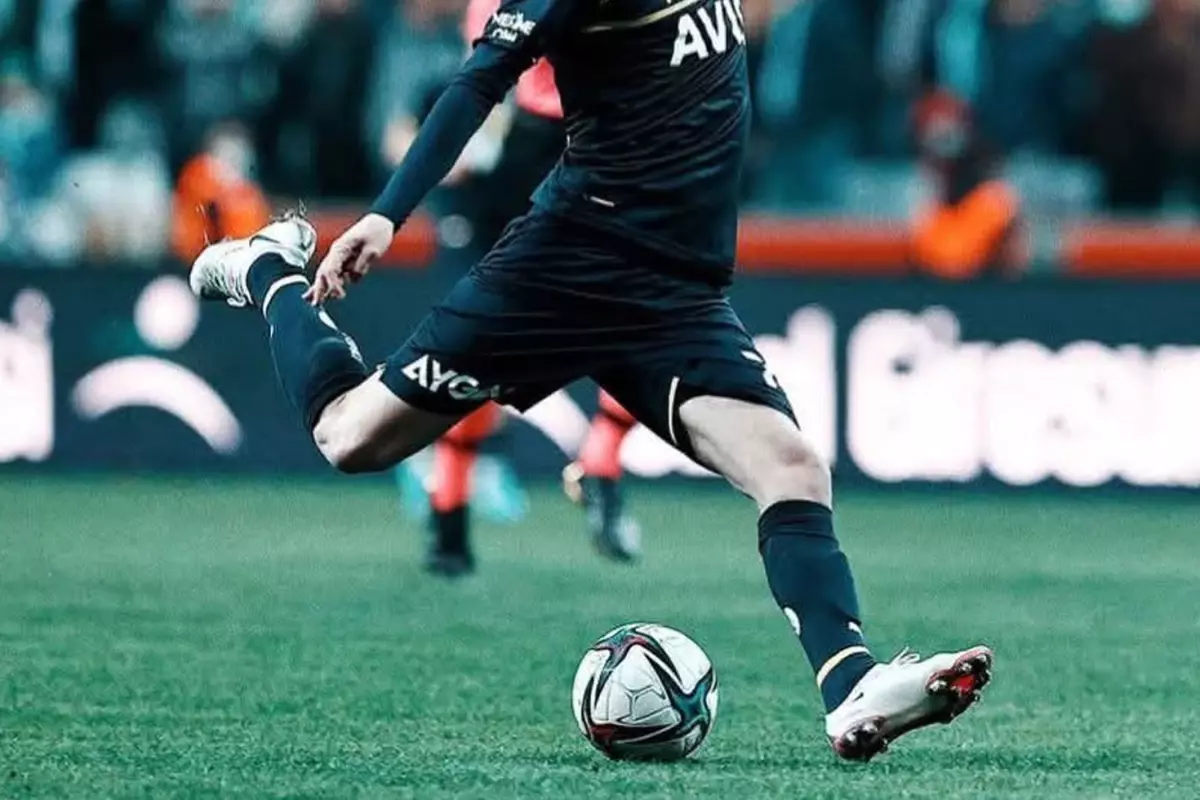 Geleceğin Yıldızı Denmişti: Fenerbahçeli Burak Kapacak 15 Aydır Sahalardan Uzak