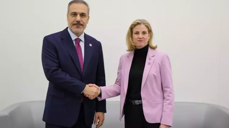 Dışişleri Bakanı Hakan Fidan, Avusturyalı Mevkidaşı ile Varşova'da Görüştü Dışişleri Bakanı Hakan Fidan, Avusturyalı Mevkidaşı ile Varşova'da Görüştü