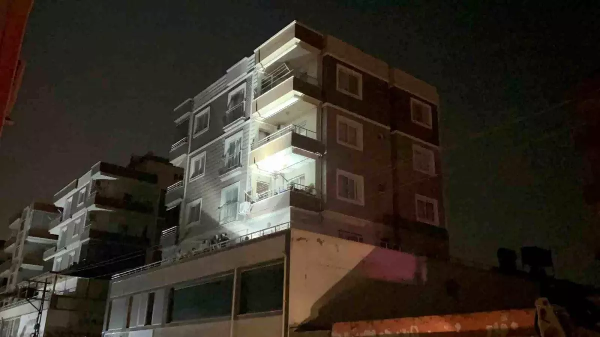 Hatay’da 4. Kattan Düşen Çocuk Ağır Yaralandı