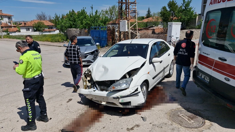 Çorum Alaca’da Kavşakta Kaza: 8 Kişi Yaralandı, Soruşturma Başlatıldı Çorum Alaca’da Kavşakta Kaza: 8 Kişi Yaralandı, Soruşturma Başlatıldı