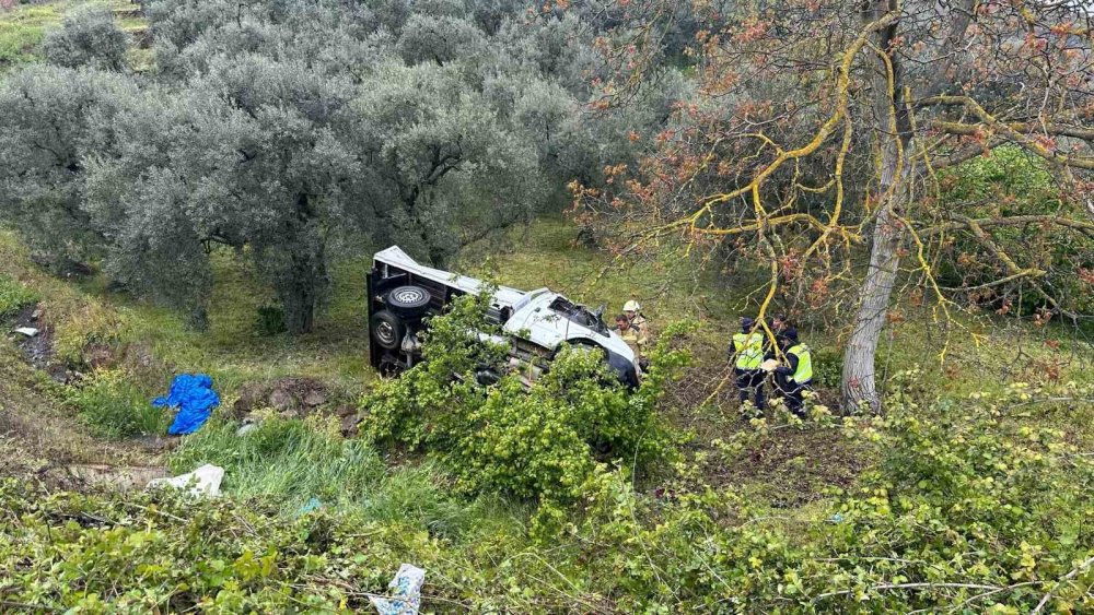 Sapanca'da Kontrolden Çıkan UTV Şarampole Devrildi: 2 Kişi Yaralandı
