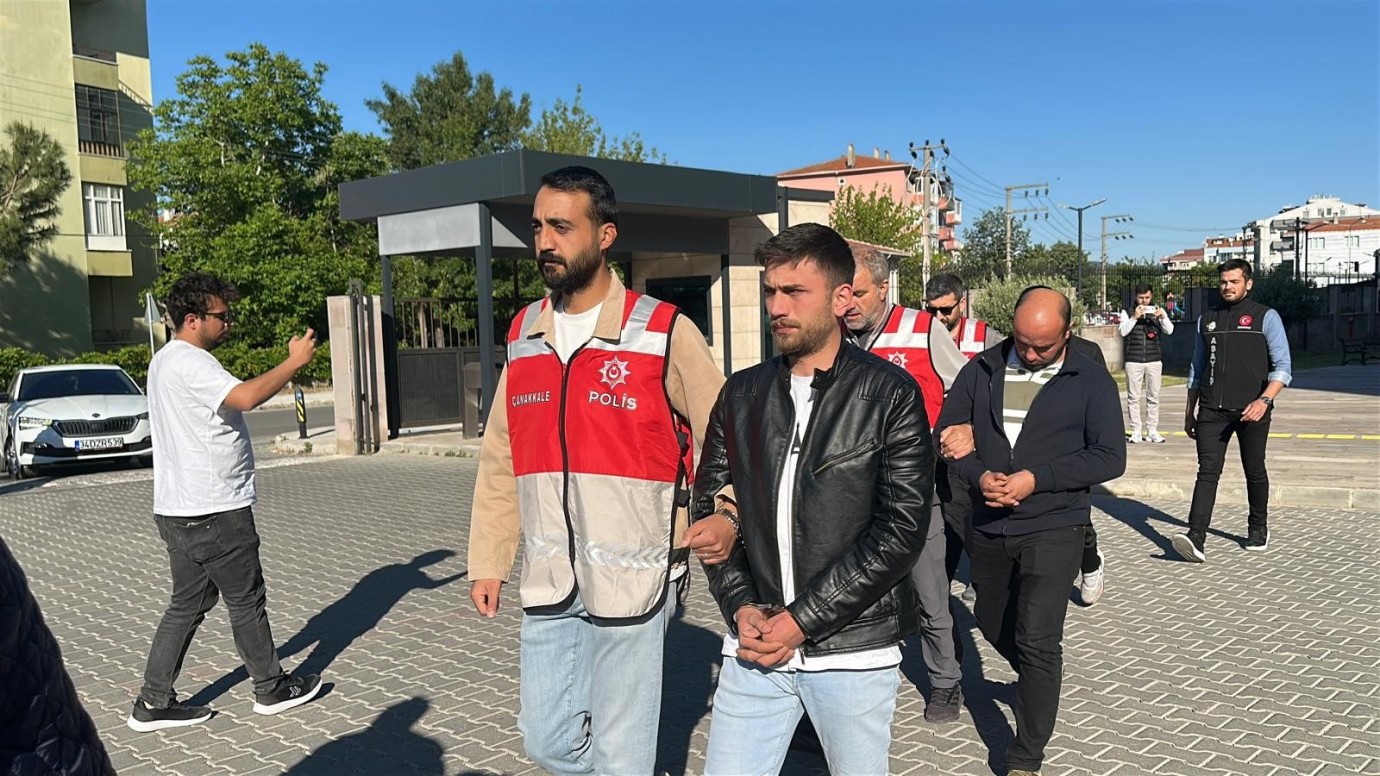Emekli Öğretmene 25 Milyon TL’lik Vurgun: 7 Kişi Tutuklandı
