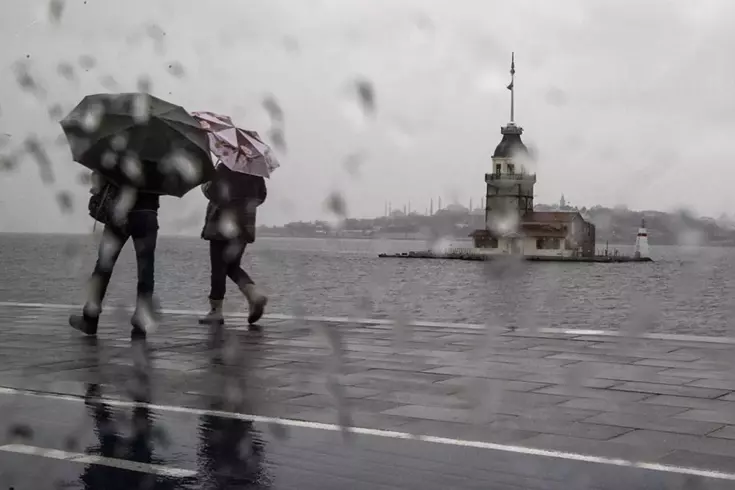 AKOM’dan İstanbul İçin Gök Gürültülü Sağanak Uyarısı