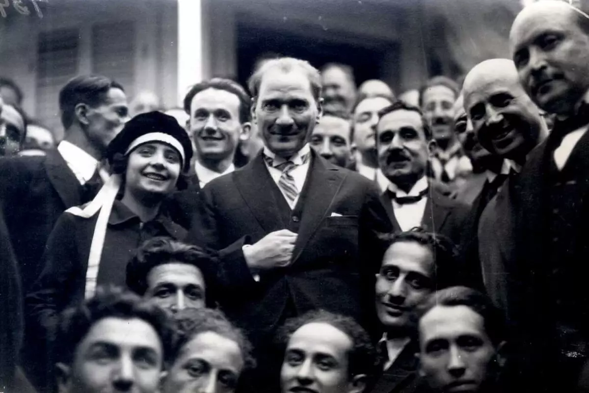 19 Mayıs Atatürk’ü Anma, Gençlik ve Spor Bayramı Kutlu Olsun
