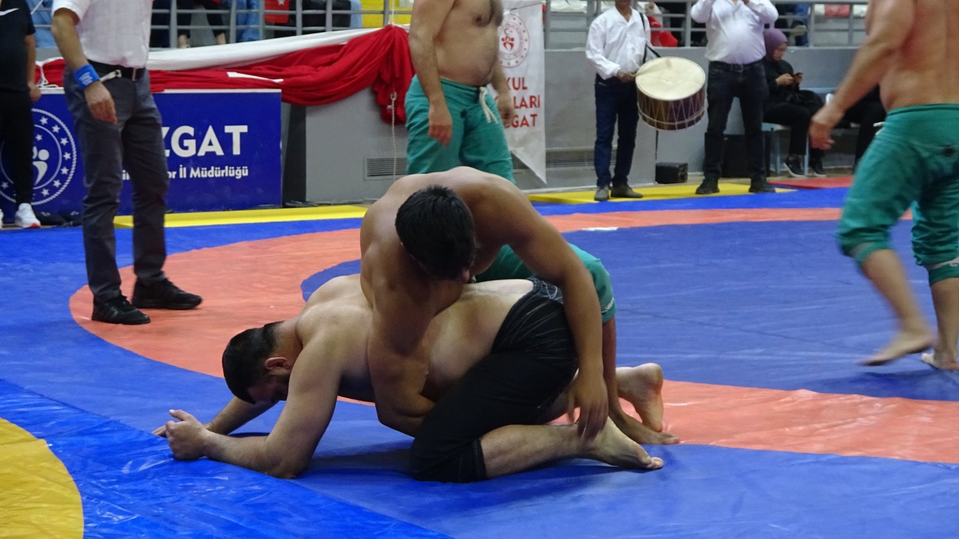 19 Mayıs Gençlik ve Spor Bayramı Yozgat’ta Karakucak Güreşleriyle Kutlandı
