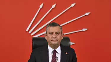 Özgür Özel, Ahmet Necdet Sezer ve Eski CHP Genel Başkanlarıyla Bayramlaştı Özgür Özel, Ahmet Necdet Sezer ve Eski CHP Genel Başkanlarıyla Bayramlaştı