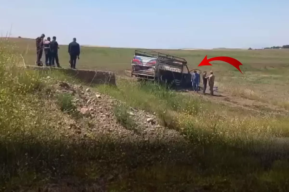 Diyarbakır’da Küle Dönen Kamyonette Baba ve Oğulun Cansız Bedeni Bulundu Diyarbakır’da Küle Dönen Kamyonette Baba ve Oğulun Cansız Bedeni Bulundu
