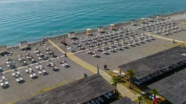 Bodrum Yalıkavak’ta Lüksün Ortasında Ücretsiz Halk Plajı Açılıyor