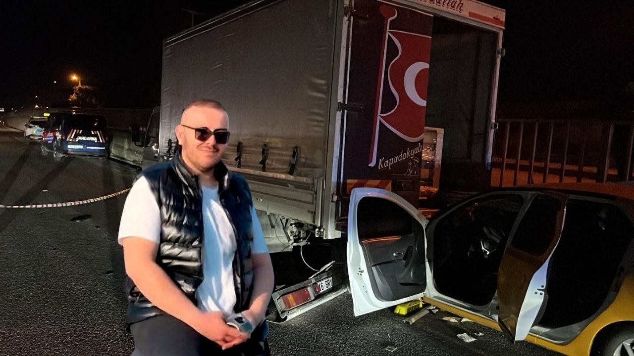 D-650 Kazasında Ticari Taksi Kamyonete Çarptı: 1 Ölü, 1 Yaralı