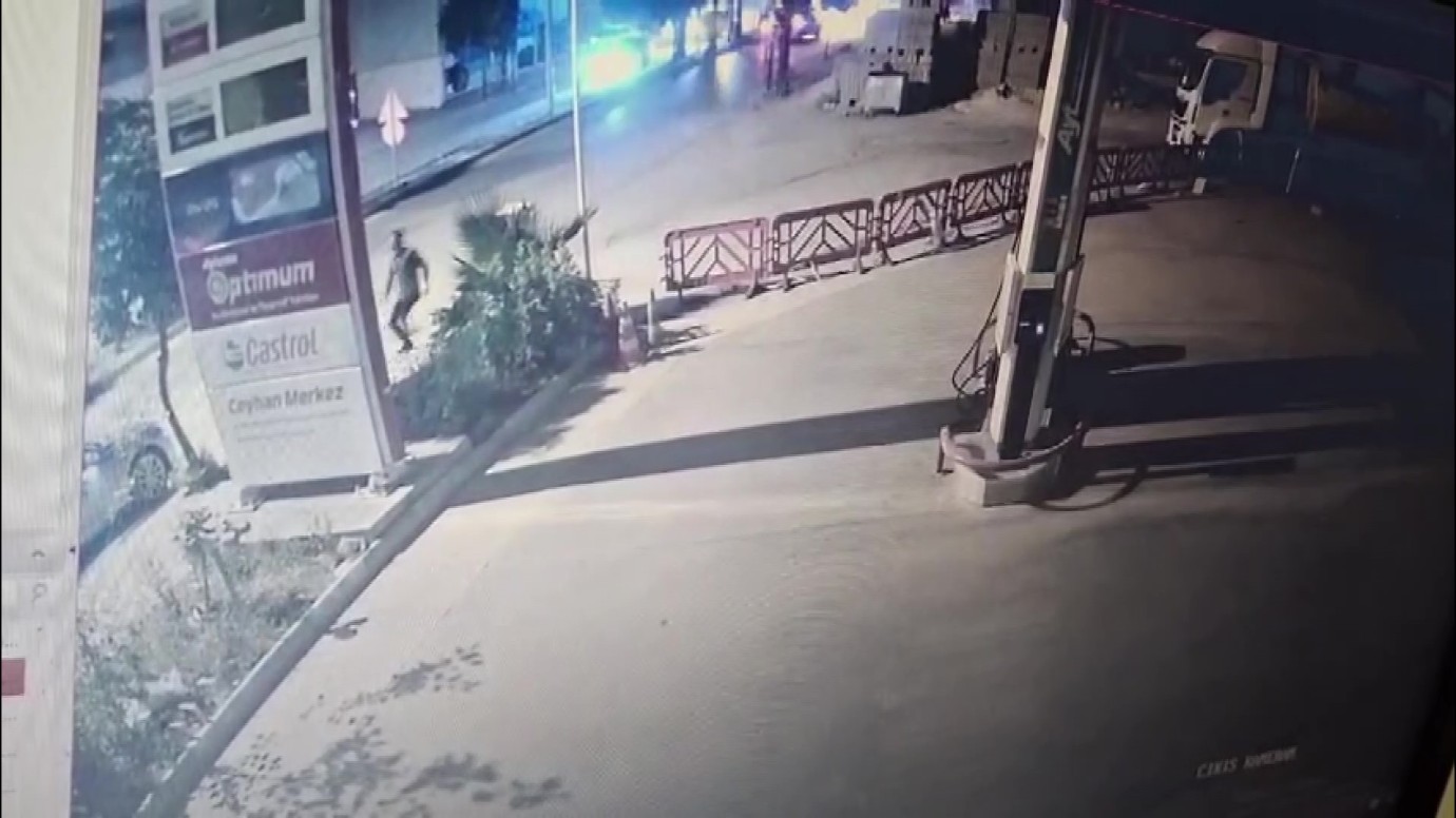 Karşılaştığı Eski Eşini Sokakta Vurdu, Olay Kamerada