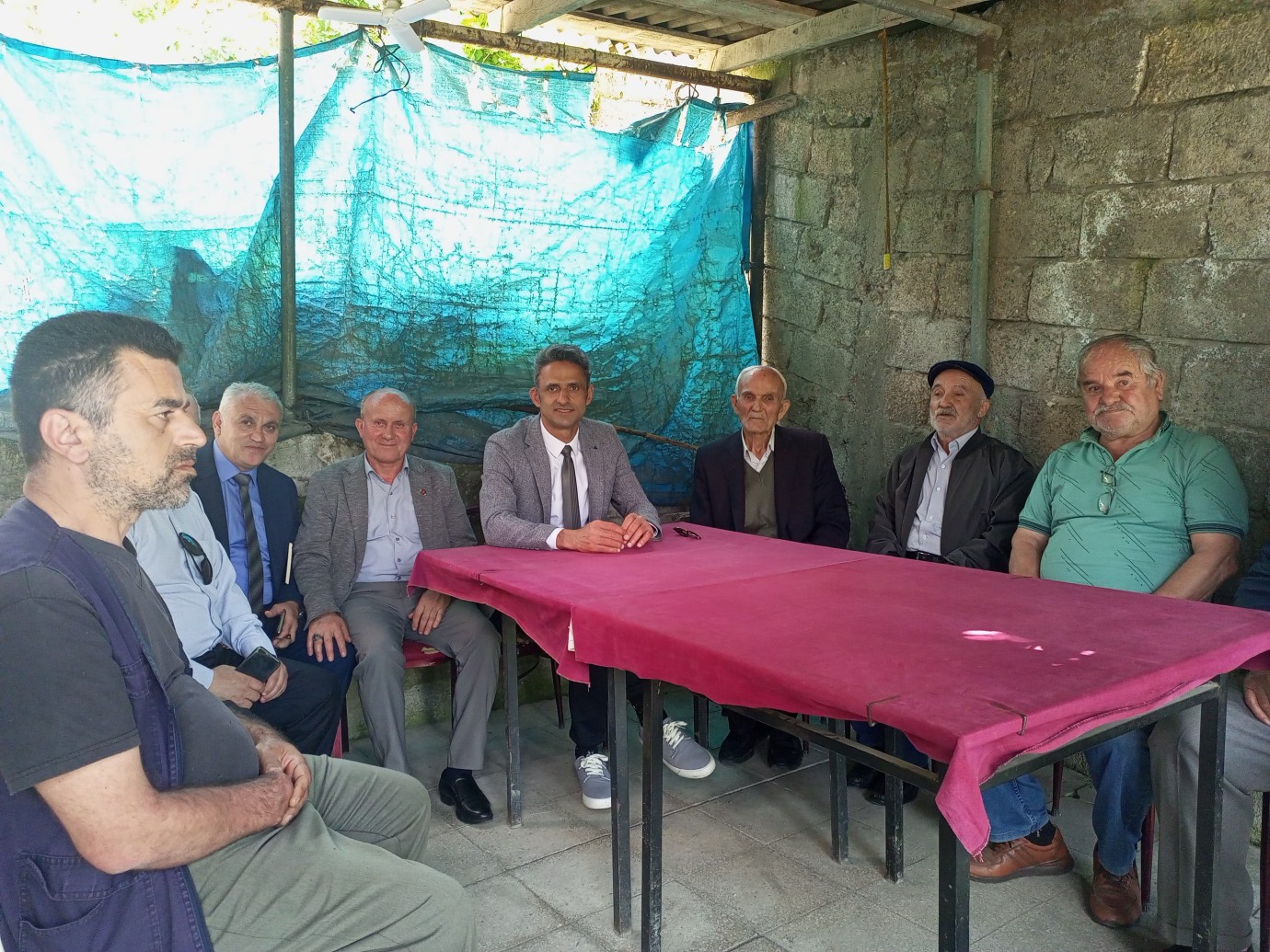 Kaymakam Kaya, Köy Ziyaretlerinde Vatandaşlarla Bir Araya Geldi Kaymakam Kaya, Köy Ziyaretlerinde Vatandaşlarla Bir Araya Geldi