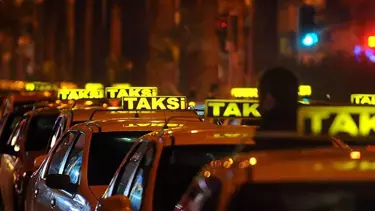Ankara’da Taksi Ücretlerine Zam Geldi: Yeni Tarife Açıklandı Ankara’da Taksi Ücretlerine Zam Geldi: Yeni Tarife Açıklandı