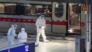Hamburg Tren İstasyonunda Bıçaklı Saldırı: 6’sı Ağır, 12 Yaralı