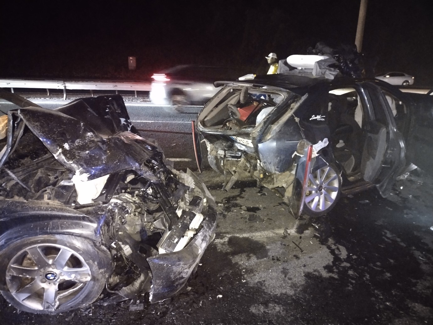 Beykoz'da Zincirleme Trafik Kazası: 7 Kişi Yaralandı Beykoz'da Zincirleme Trafik Kazası: 7 Kişi Yaralandı