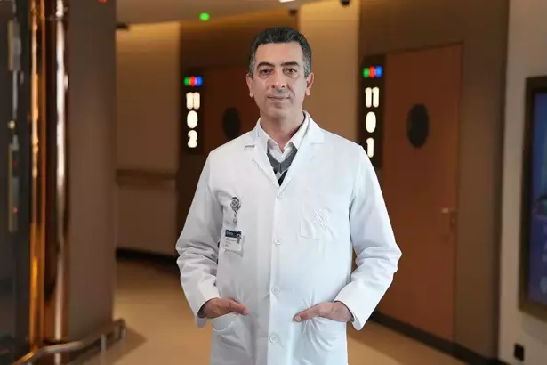 Böbrek Taşları Türkiye'de Yaygınlaşıyor: En Büyük Neden Yetersiz Sıvı Tüketimi