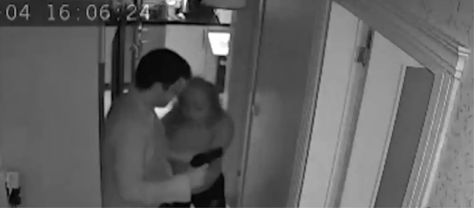 Sosyal Medyada Tanıştığı Şahsı Eve Çağıran Kadın, Silahlı Saldırıya Uğradı