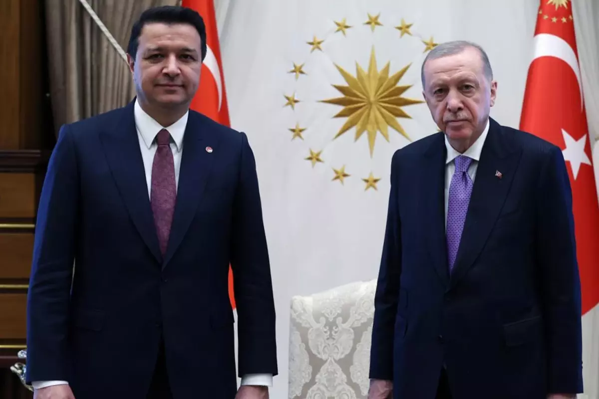 Cumhurbaşkanı Erdoğan, Saadet Partisi Genel Başkanı Mahmut Arıkan’ı Kabul Etti