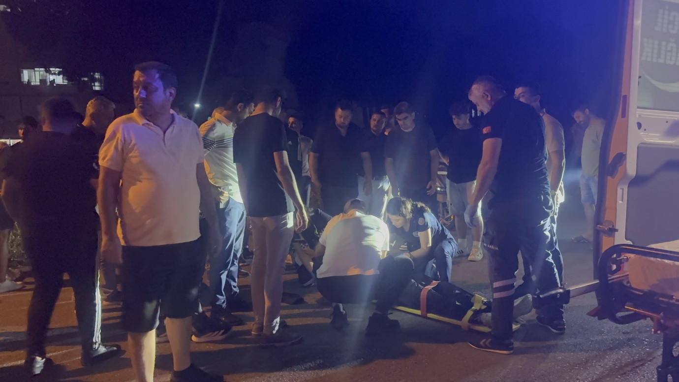 Antalya'da Alkollü Sürücünün Kullandığı Motosiklet Devrildi: 1 Ağır Yaralı Antalya'da Alkollü Sürücünün Kullandığı Motosiklet Devrildi: 1 Ağır Yaralı