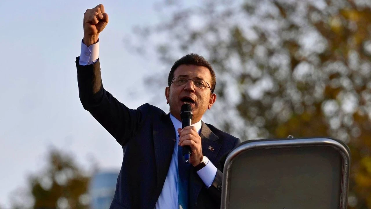 Ekrem İmamoğlu Aile Açıklamasıyla Gündemde: “Hani Aile Kutsaldı?”