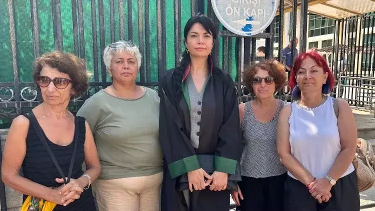 Antalya’da Tiyatro Yönetmeni Hakkında Cinsel İstismar Davası: “Ben Sadece Adalet İstiyorum” Antalya’da Tiyatro Yönetmeni Hakkında Cinsel İstismar Davası: “Ben Sadece Adalet İstiyorum”